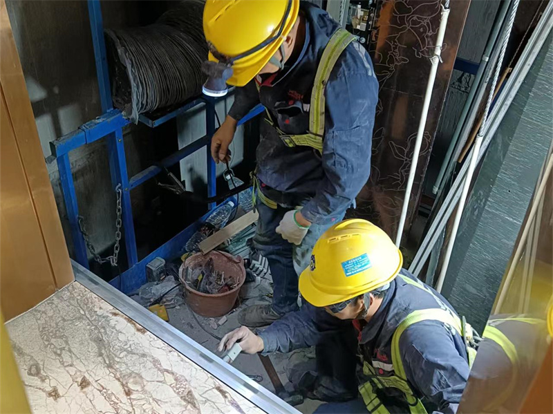 新电梯安装过程 